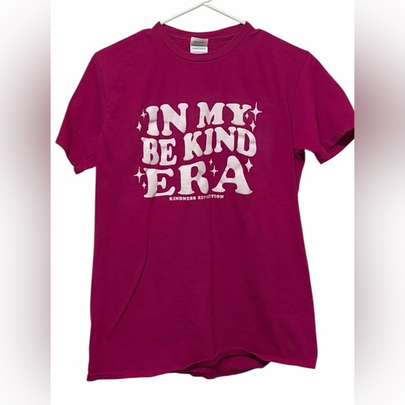 In My Be Kind Era Graphic T-Shirt - Magenta Pink - Picture 2 of 4